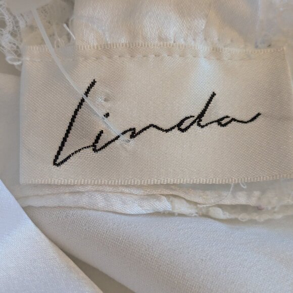 Vintage Satin and Lace Negligee - Linda Lingerie - Picture 5 of 6